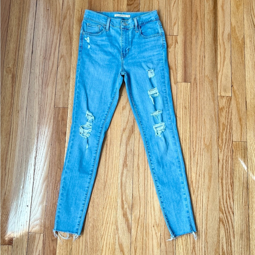Levi’s 720 Distressed Light Blue Jeans high rise súper skinny womens size 26